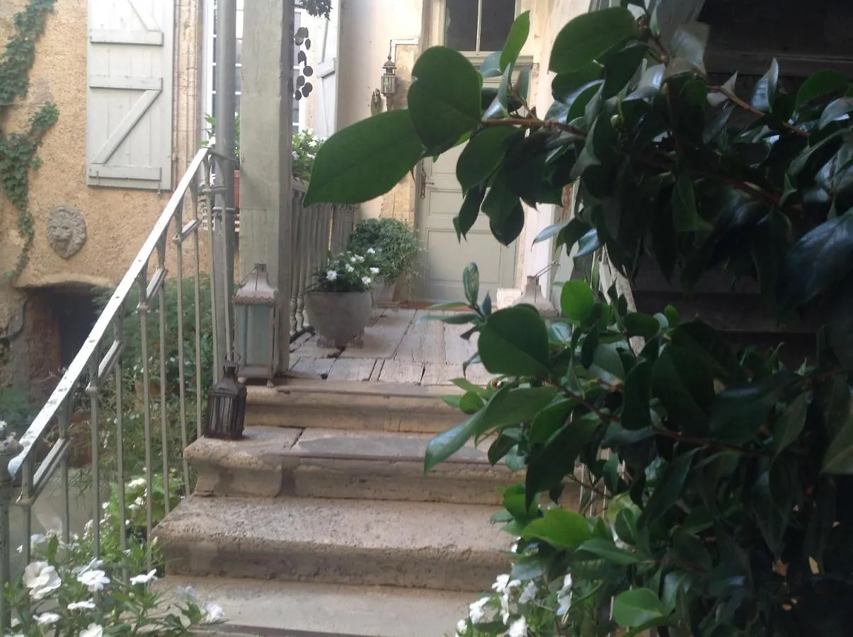 Les Chambres De L'Horloge Lectoure Bed & Breakfast