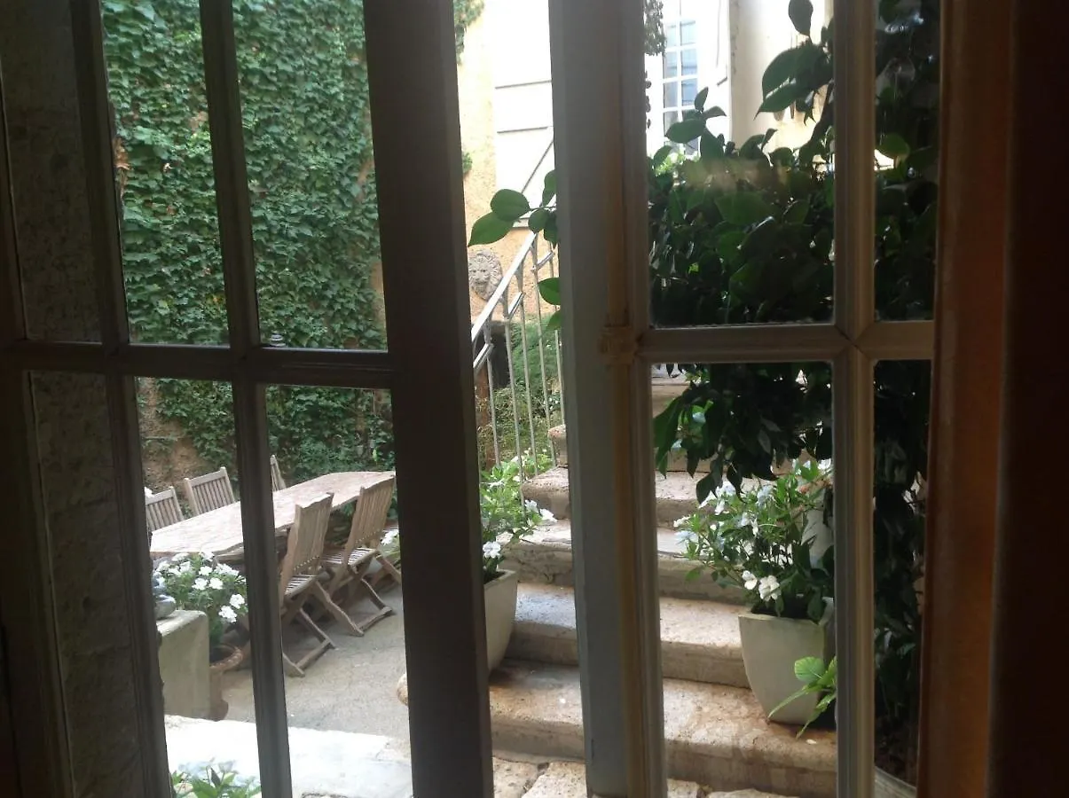 Les Chambres De L'Horloge Lectoure Bed & Breakfast